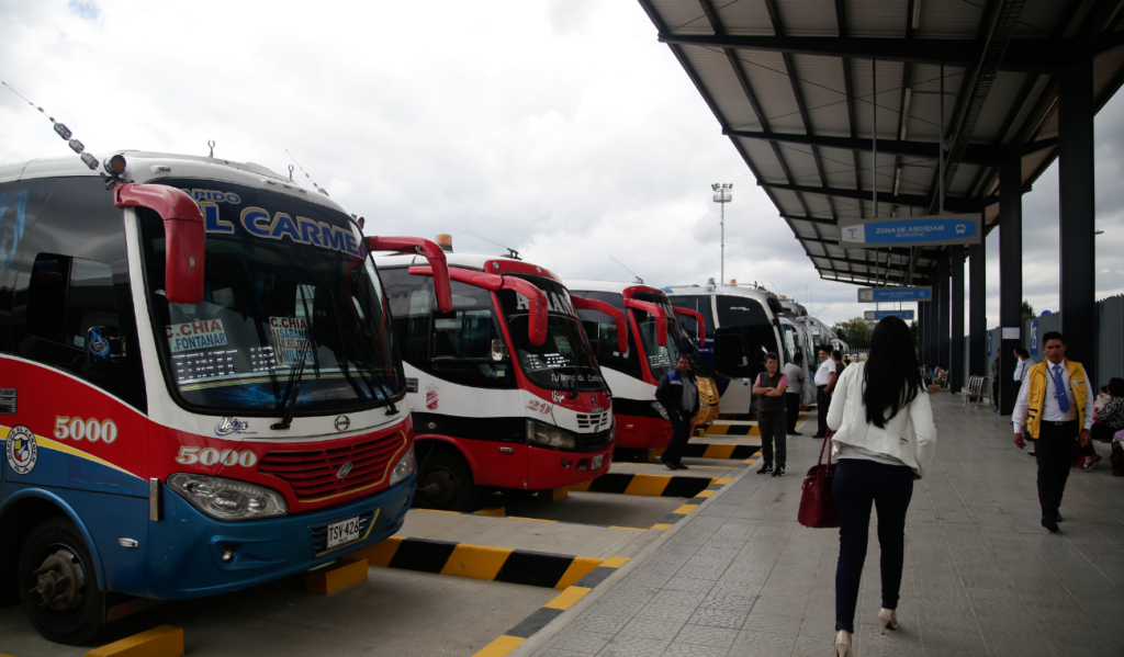 Ciudadanos preocupados: viajar a municipios de Cundinamarca saldrá por un ojo de la cara