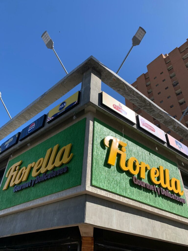 ELEVA NIVEL: Fiorella Supermarket abre tienda ( 15 ) gourmet en Delicias con productos selectos y restaurante 5 estrellas