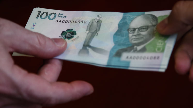 Salario mínimo del 2025 queda con subsidio al transporte en $1.623.500