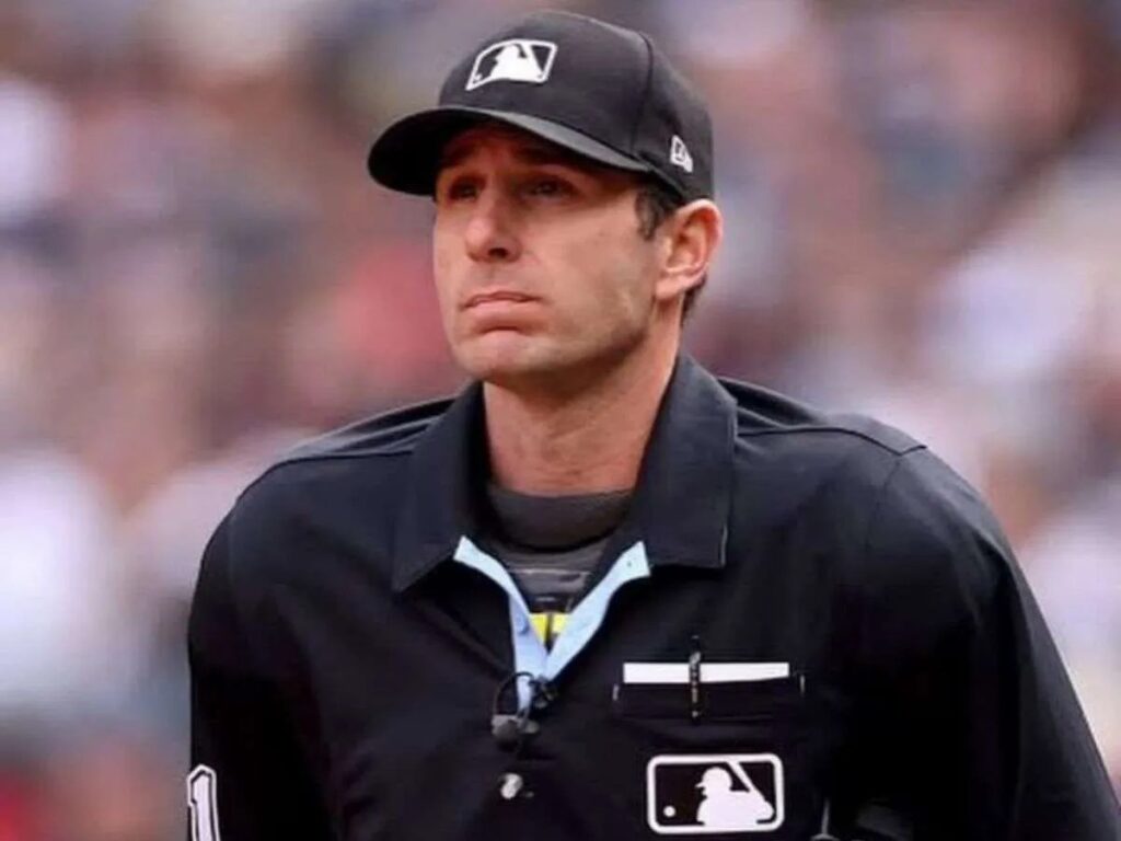 MLB ratificó el despido del umpire Pat Hoberg