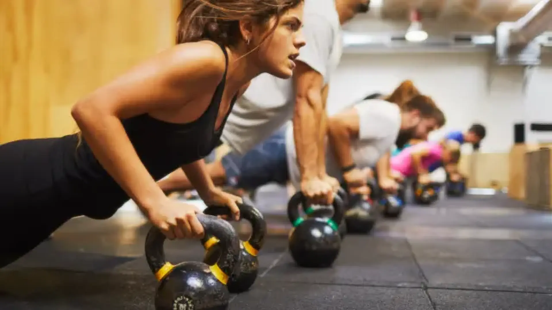 El ejercicio ideal para tener unos huesos sanos según expertos en enfermedades musculoesqueléticas