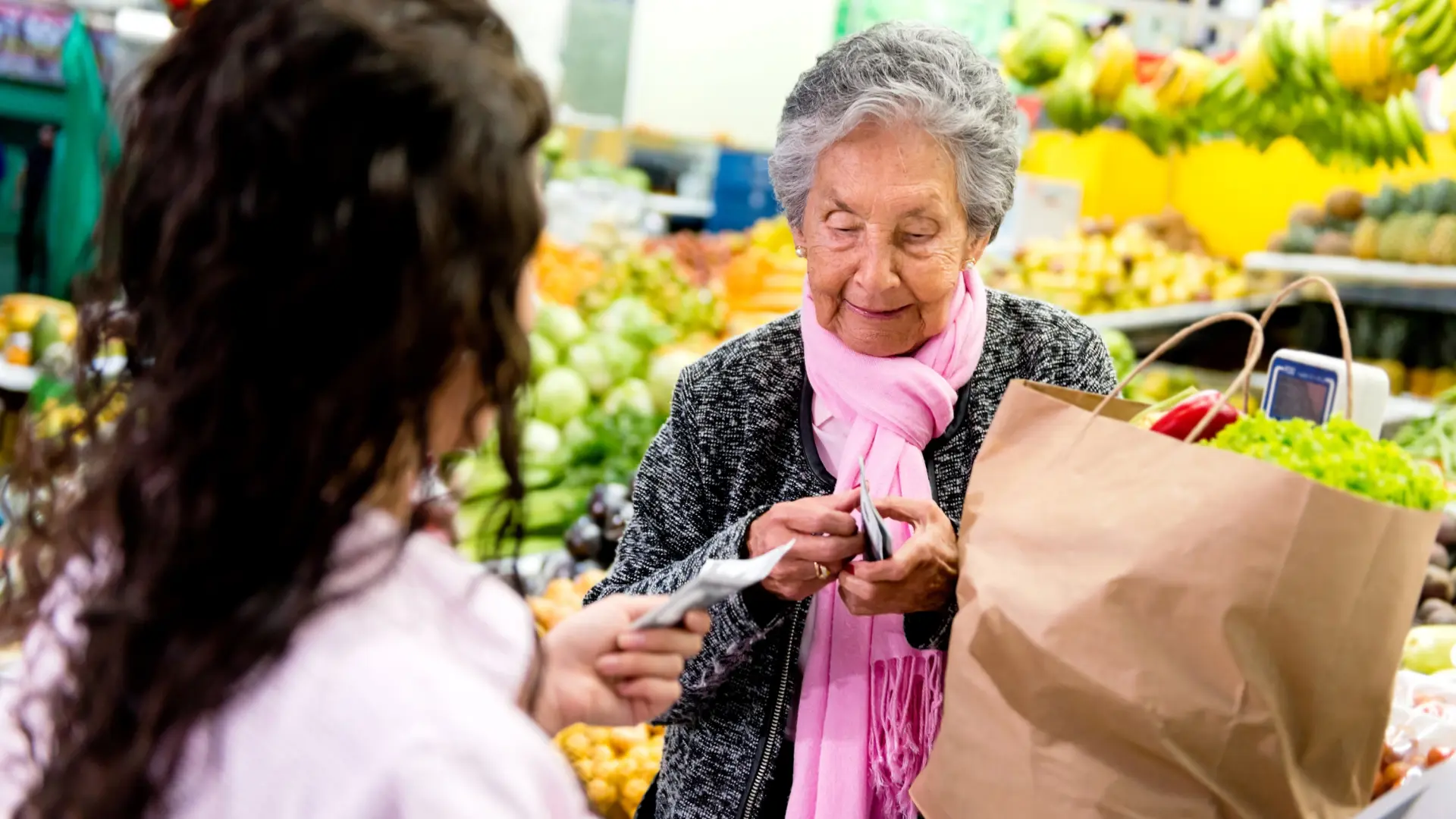 El error que cometemos en el supermercado y puede ser un signo de demencia