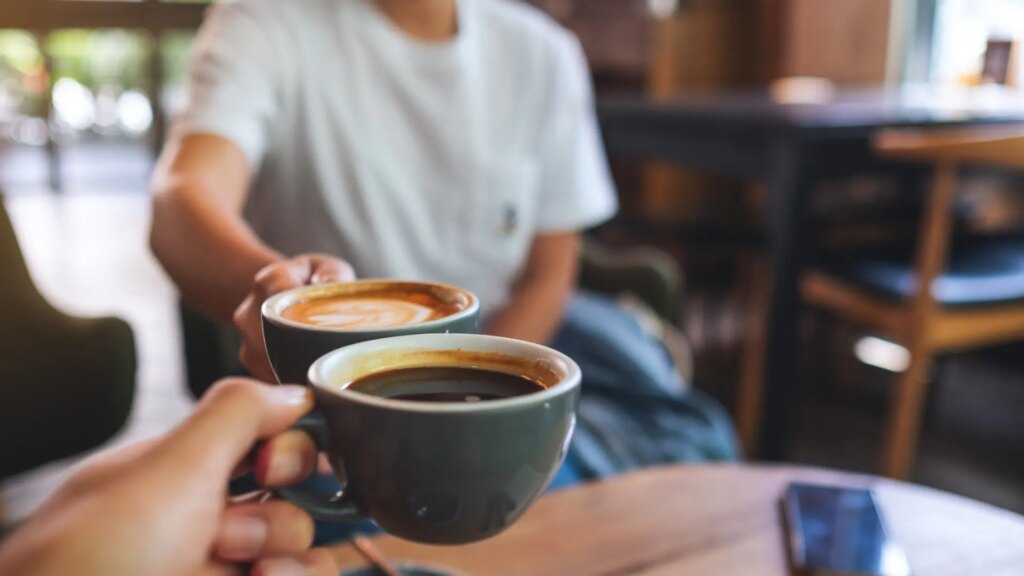 Así afecta al cuerpo tomar café después de las comidas