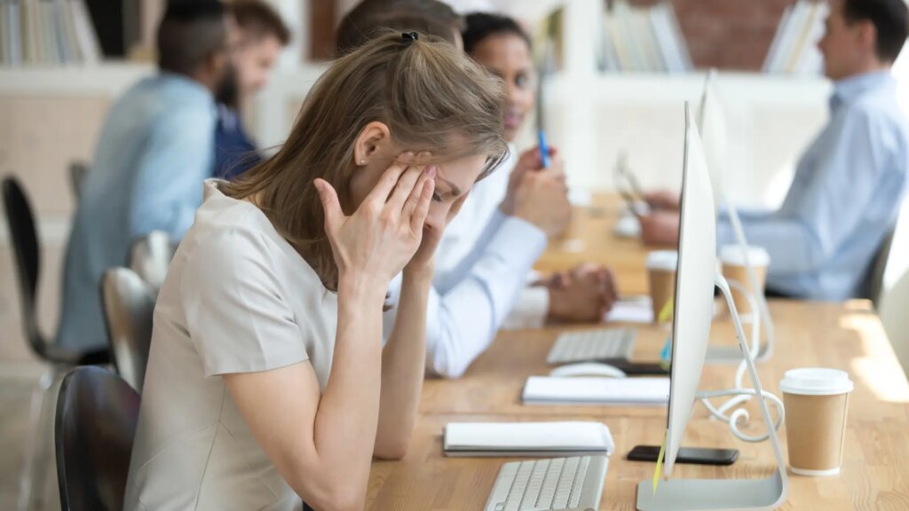 Así perjudica a la salud el trabajo a turnos, según cinco expertas en Sanidad