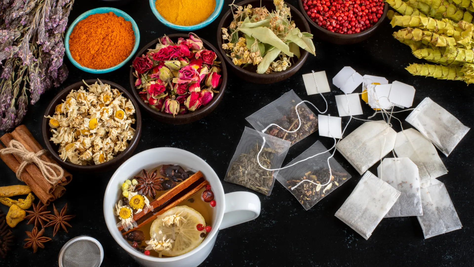 Esto es lo que ocurre en tu cuerpo si mezclas manzanilla y tila en una infusión