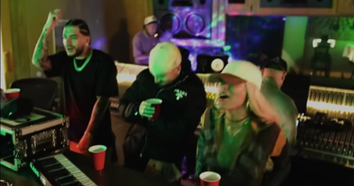 +57 de Karol G, J Balvin y Maluma, "una verguenza": críticas