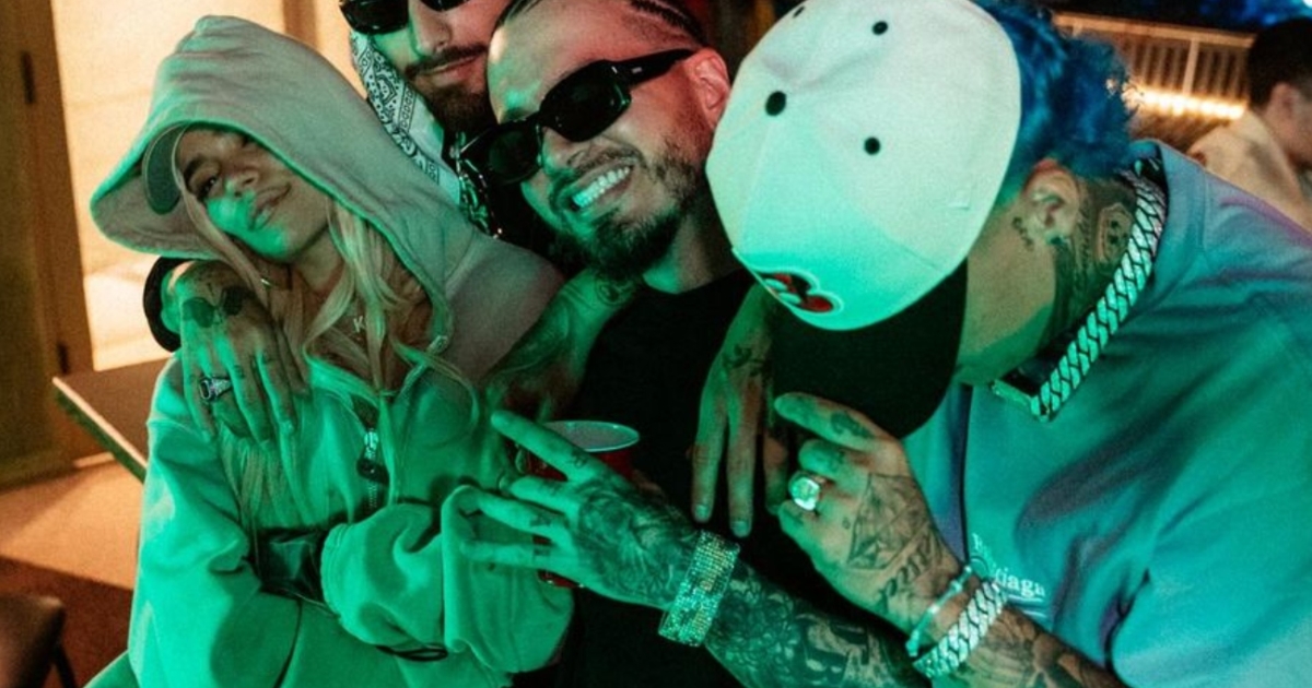 J Balvin defendió a Karol G por críticas a la canción +57