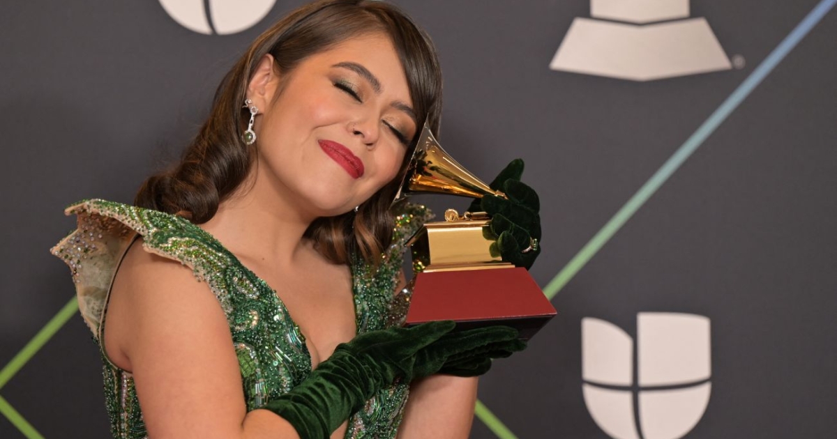 Juliana Velásquez lanzó 'La Colombiana': "Sueño despierta"