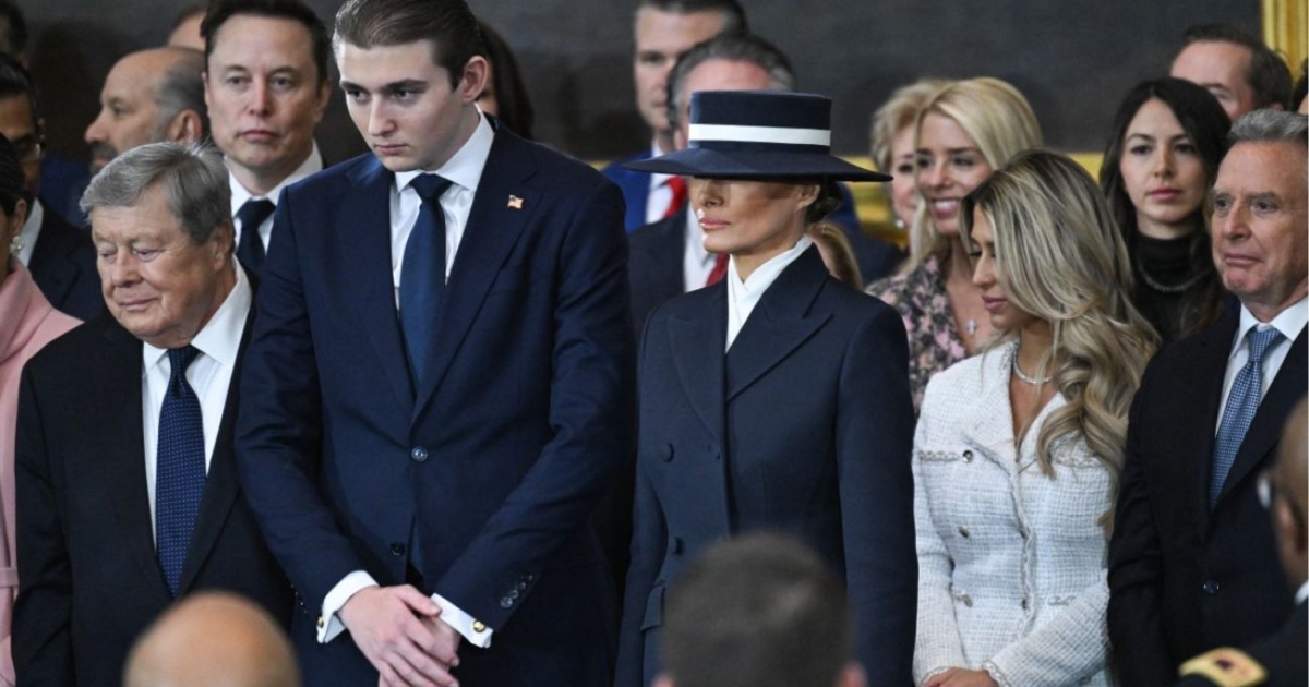 Los mejores memes sobre el look de Melania Trump