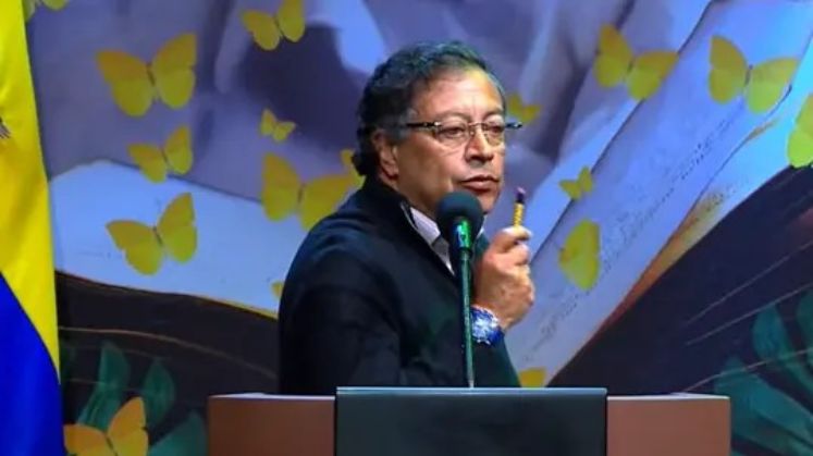 Petro presentó su nuevo gabinete y anunció que "vienen otros cambios"