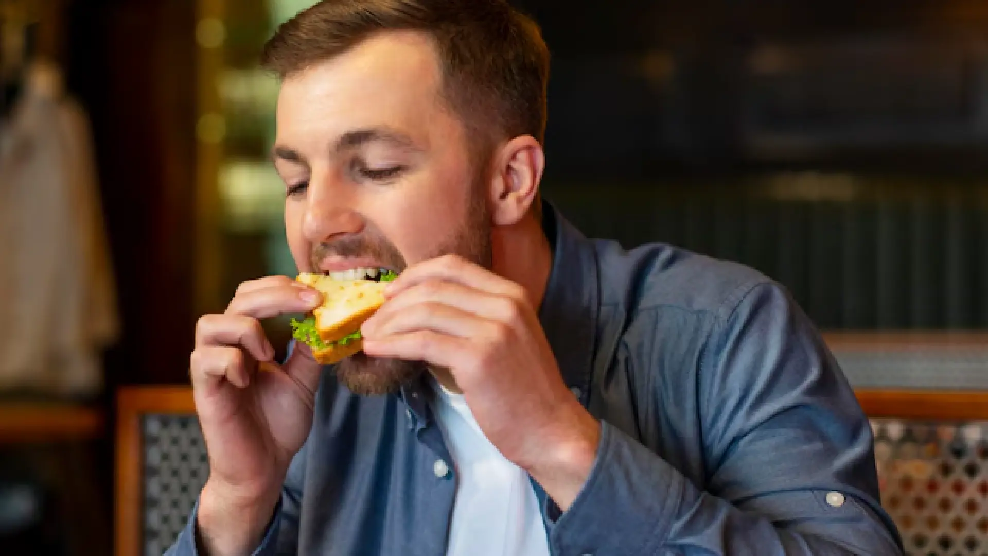 Un desayuno, una comida y una cena típicas que deberías evitar para prevenir problemas de corazón