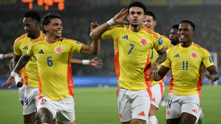 Colombia ya vence 2-0 a Paraguay con goles de Díaz y Durán