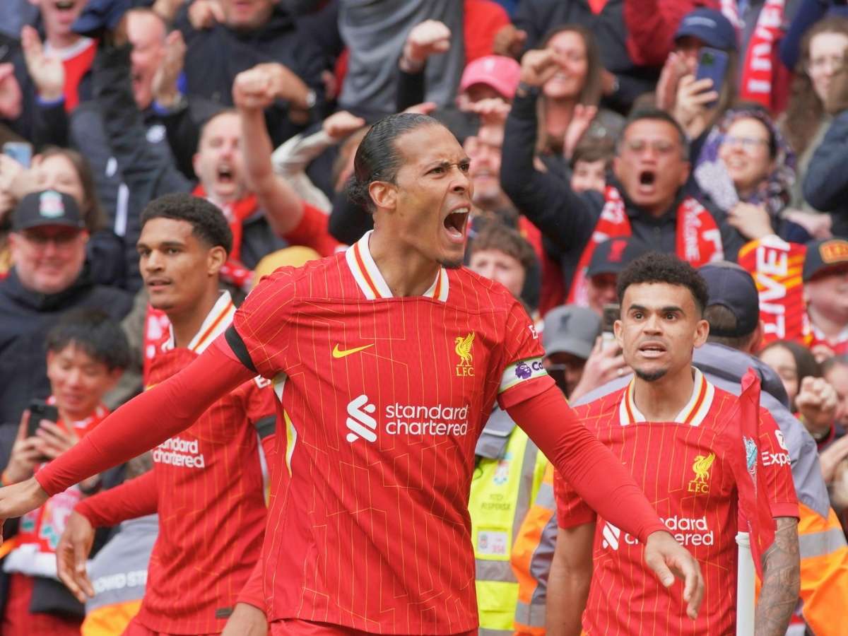 Liverpool venció a West Ham y se acerca al título