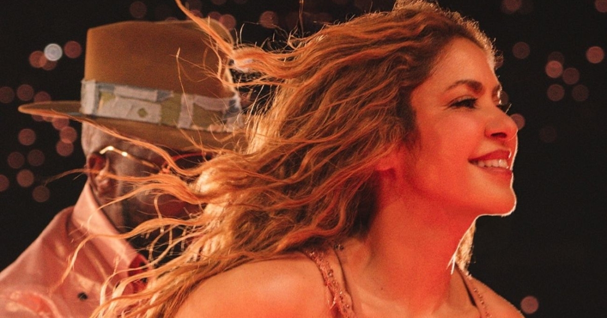 SHAKIRA canta en FRANCÉS en Montreal y sorprende al público