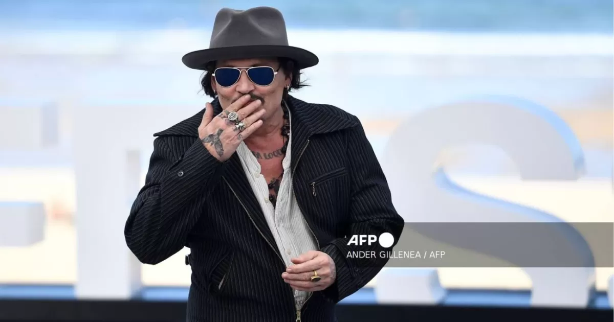 JOHNNY DEPP habló sobre los ABUSOS que sufrió en su infancia