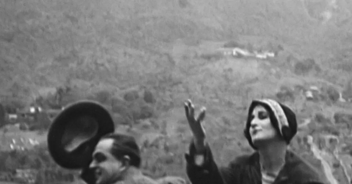 María Emma Mejía y restauración de Bajo el cielo antioqueño