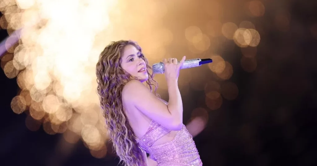 Shakira sorprende con impactante show en México
