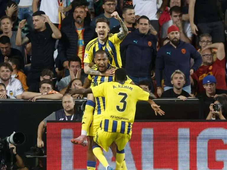 Estreno triunfal y gol de oro para Salomón Rondón