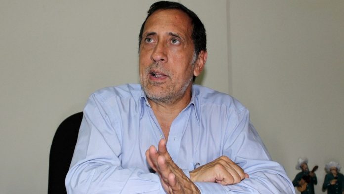 Economista José Guerra alerta sobre acelerada devaluación del Bolívar y riesgo de hiperinflación