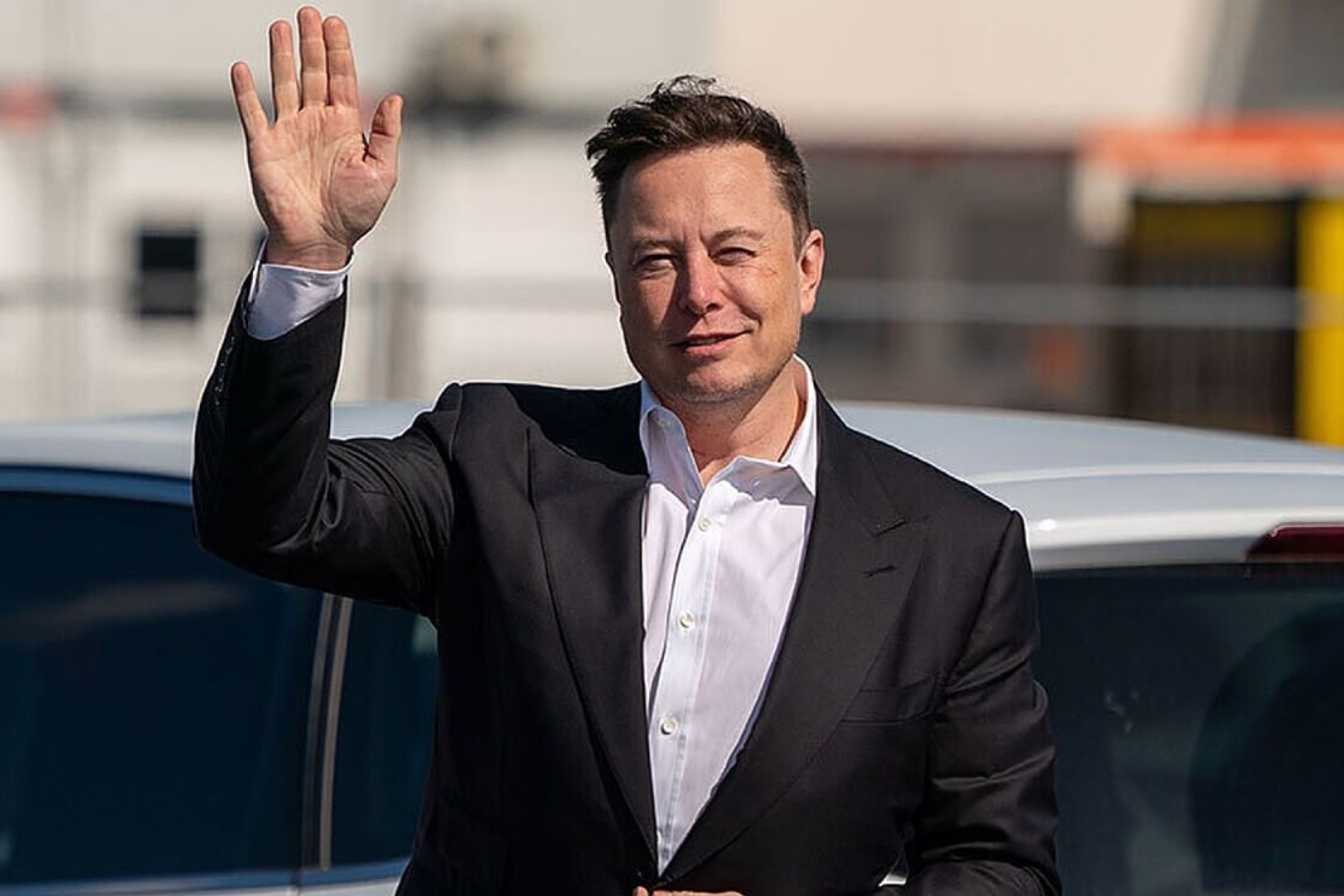 Elon Musk lanza enciclopedia digital Grokipedia
