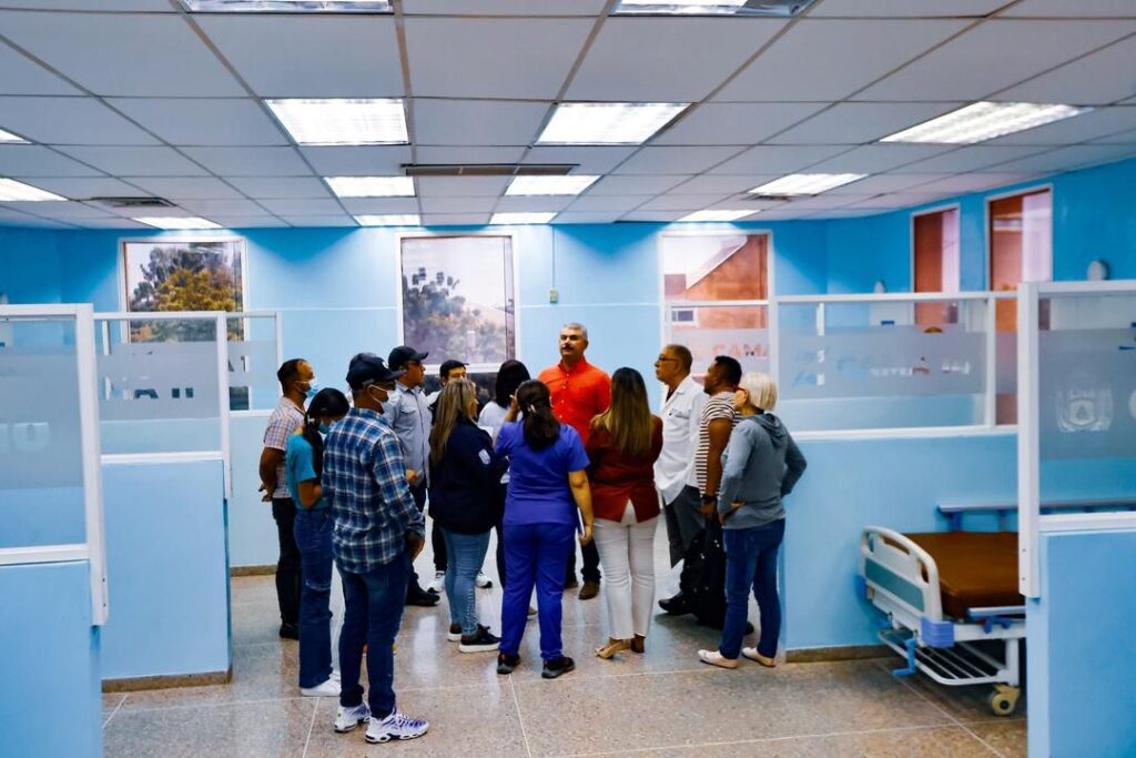 Gobernador Caldera anuncia intervención de la UCI y la emergencia del Hospital II de Niños de Maracaibo