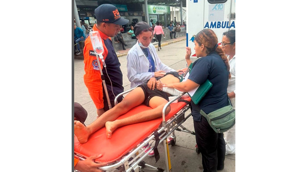 Joven sobrevive al impacto de un rayo en Ocumare de la Costa