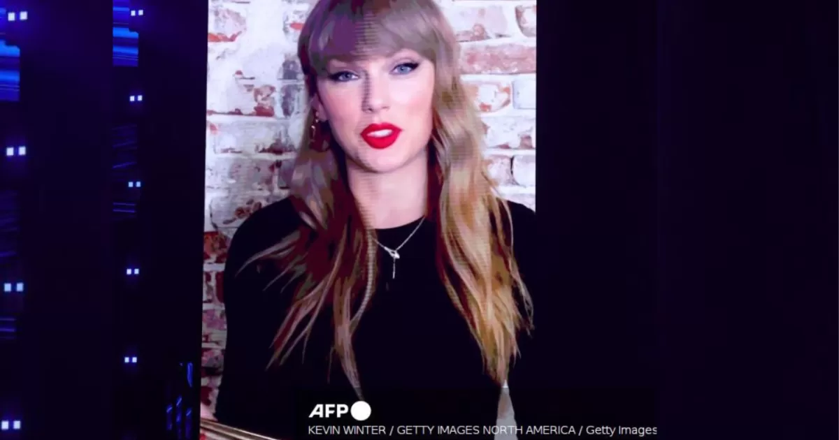 Taylor Swift lanza su nuevo álbum Showgirl