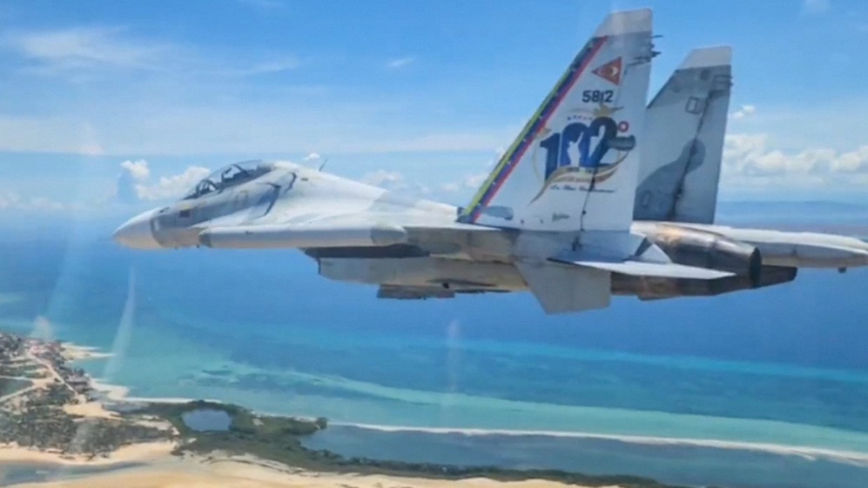 Venezuela responde con patrullajes aéreos a la escalada militar de EE. UU. en el Caribe