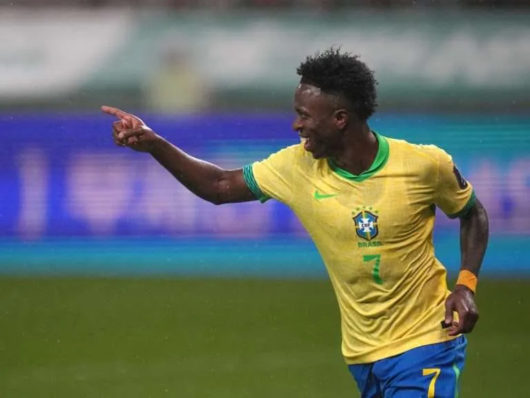 Vinícius Jr. Elogia a Ancelotti: «Fue el entrenador que más confianza me dio»