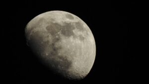 cuándo cortarse el cabello para que crezca fuerte y abundante
