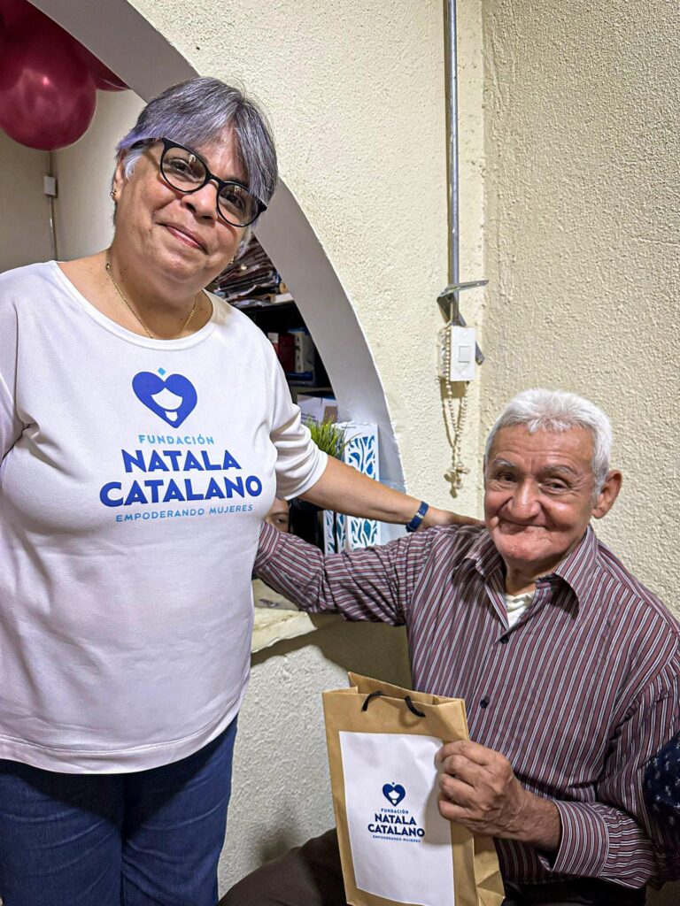 ​Casa de Abrigo “Hermanos Pulgar” vibra con alegría en homenaje a los adultos mayores