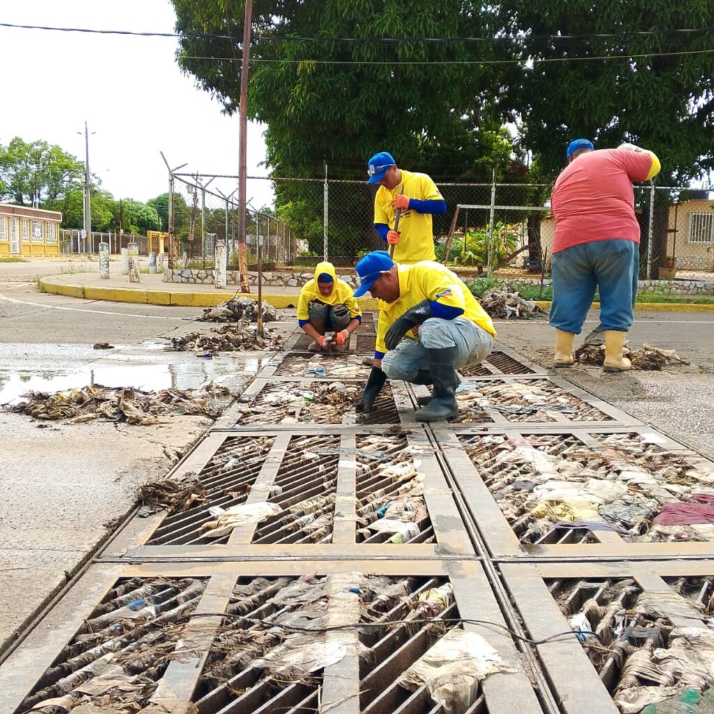 Alcaldía de Maracaibo activa plan de limpieza de drenajes para prevenir inundaciones por lluvias
