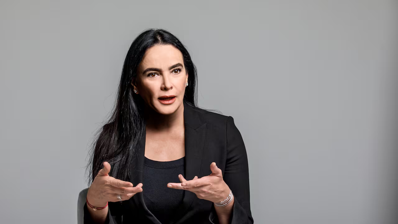 Luz Maria Zapata