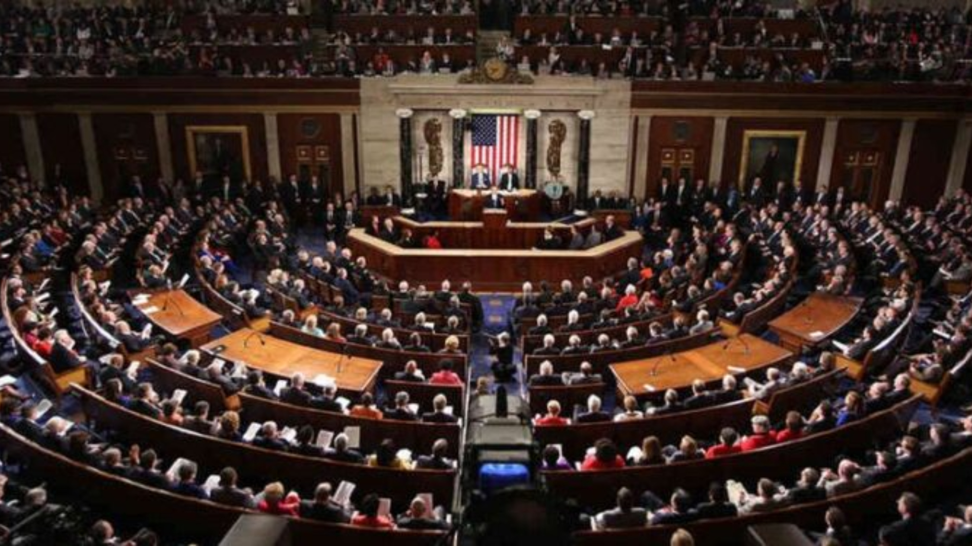 Republicanos chocan por Venezuela: ¿Guerra o paz para el petróleo?