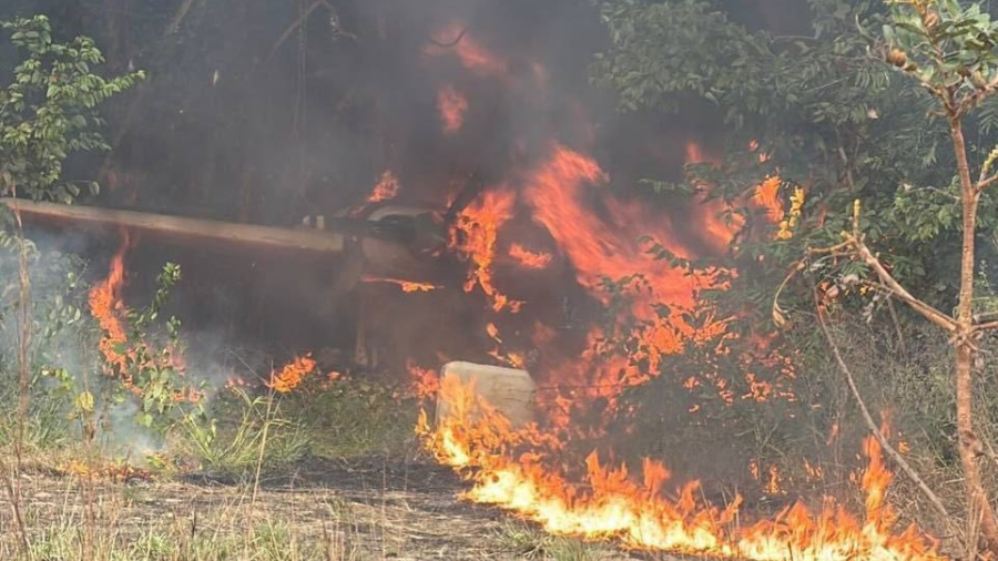 FANB asesta golpe al narcotráfico: destruyen campamento y aeronaves en Apure