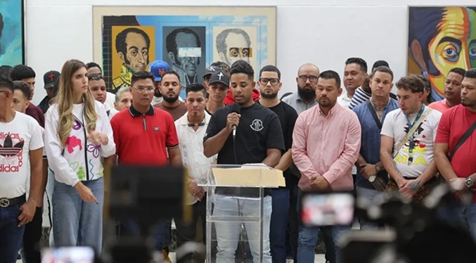 Repatriados de El Salvador exigen garantías para audiencia crucial en EEUU