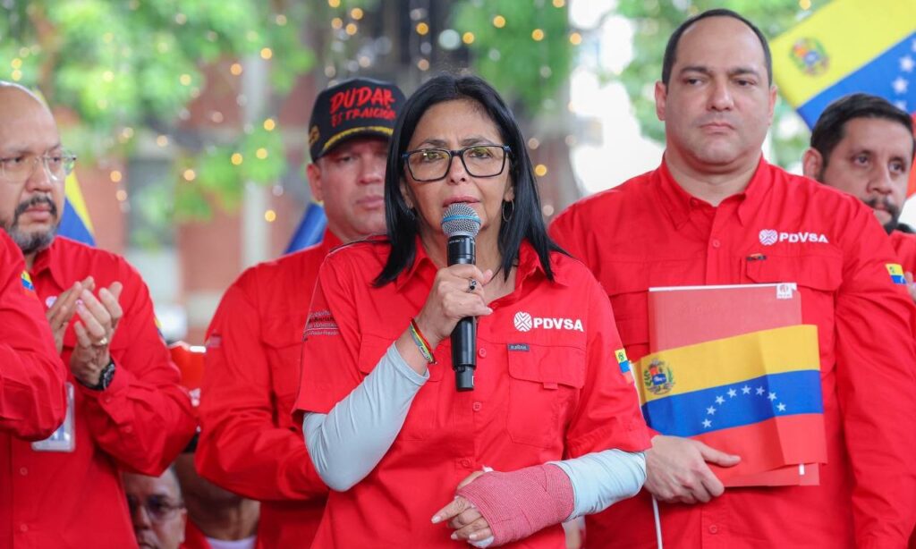 «Si quieren petróleo, tienen que pagarlo»: Delcy Rodríguez responde al bloqueo de Trump