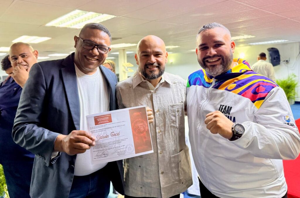 Concejo municipal de San Francisco reconoció a sus atletas con la orden al mérito “Betulio González”