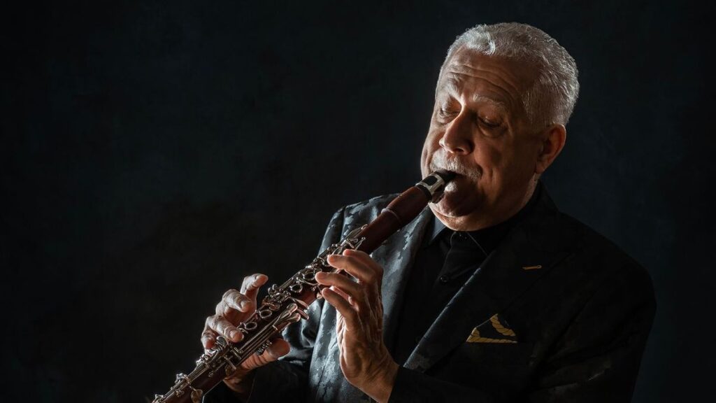 Paquito D’Rivera fusiona jazz y clásico en el cierre del Cartagena Festival de Música