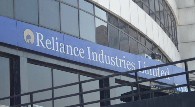 Estados Unidos autoriza a Reliance la compra de crudo venezolano