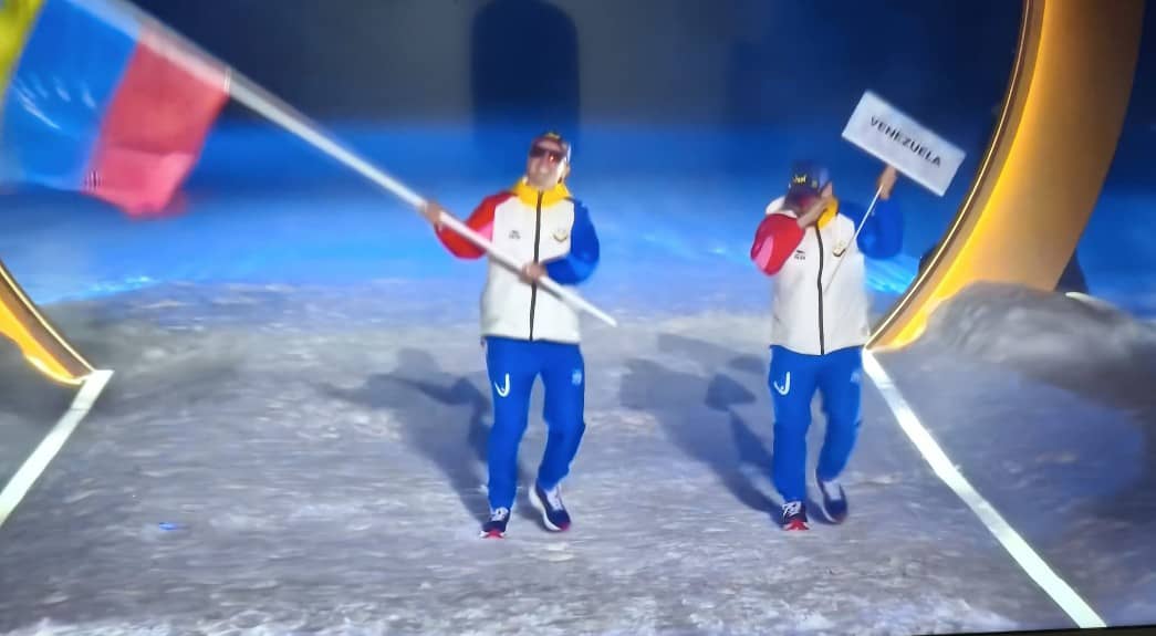 Venezuela regresa a los Juegos de Invierno en histórica ceremonia italiana