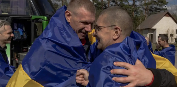 Emiratos Árabes y Estados Unidos median en masivo intercambio de prisioneros