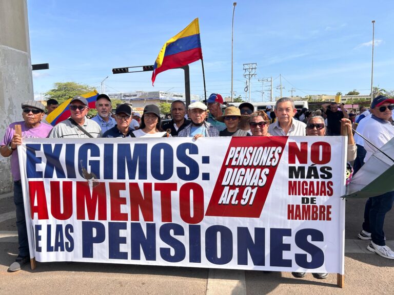 Gremios en Maracaibo activan cacerolazo nacional previo al primero de mayo