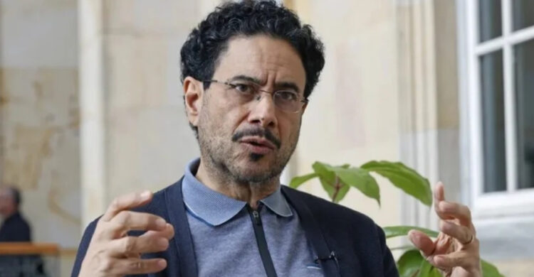 Iván Cepeda ratifica su candidatura presidencial pese a amenazas de muerte