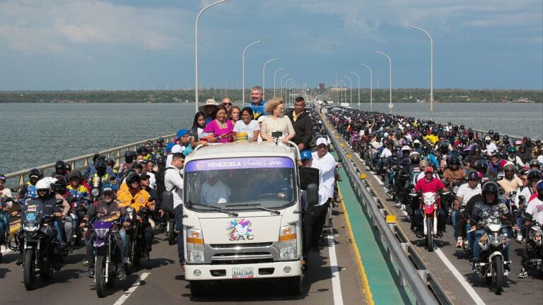 Presidenta (E) Delcy Rodríguez: “Marchamos por un interés supremo que es una Venezuela libre de sanciones”