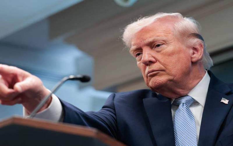 Trump condiciona ofensiva militar a la apertura del estrecho de Ormuz
