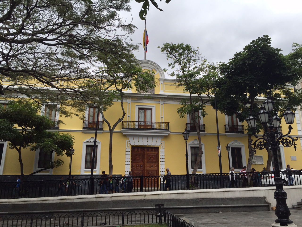Cancillería venezolana retira comunicado sobre simulacro de EE. UU.