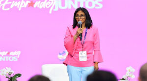 Delcy Rodríguez anuncia fondo de inversión para los jóvenes tecnológicos
