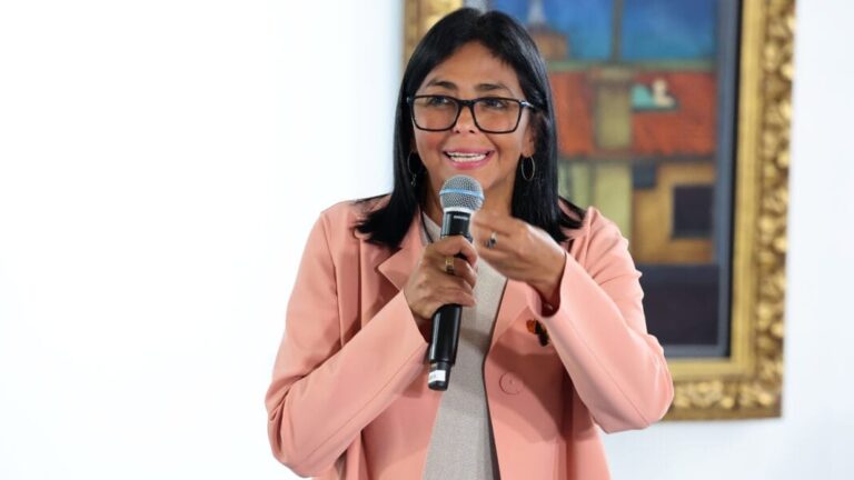Delcy Rodríguez viajará para defender los derechos soberanos de la nación venezolana