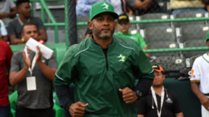Fernando Tatis asumirá el mando técnico de Tiburones de La Guaira